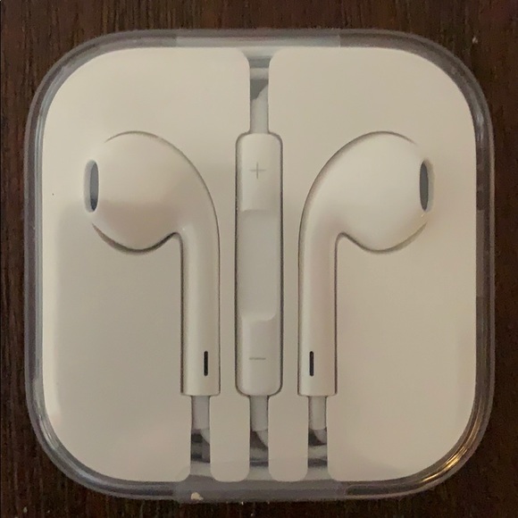 Apple Other - NIB Apple Earbuds with Headphone Jack